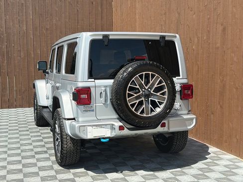 Used 2024 Jeep Wrangler High Altitude image 18