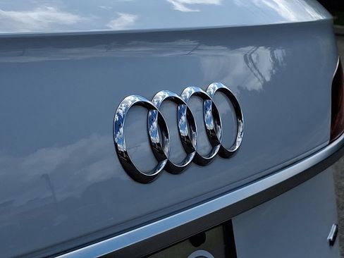 Used 2021 Audi Q5 Prestige w/ Prestige Package AWD/4WD image 30