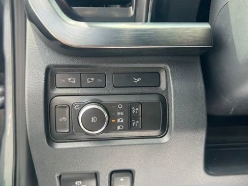 Used 2024 Ford F250 Lariat w/ Black Appearance Package AWD/4WD image 27