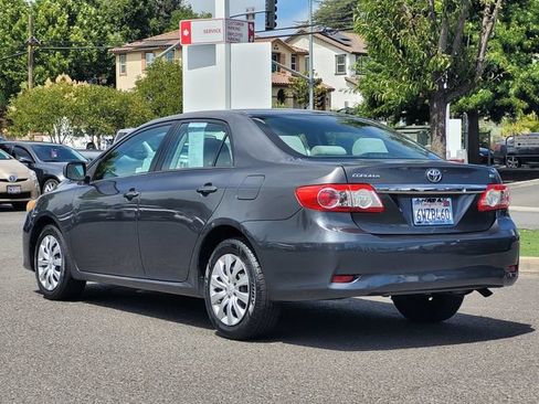 Used 2012 Toyota Corolla LE FWD image 8