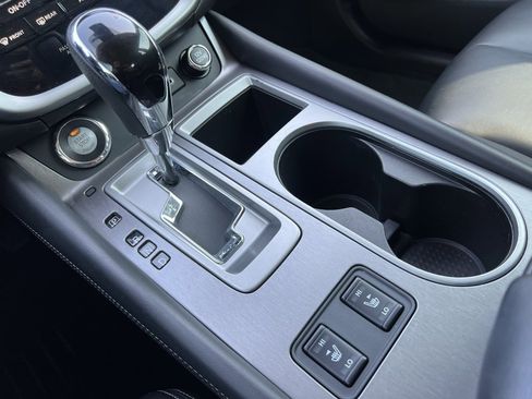 Used 2022 Nissan Murano SV w/ SV Midnight Edition Package image 18