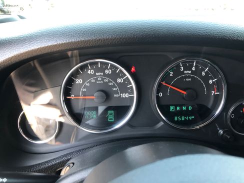 Used 2018 Jeep Wrangler Unlimited Sport S AWD/4WD image 11