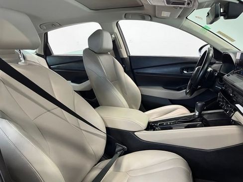 Used 2023 Honda Accord Touring image 10