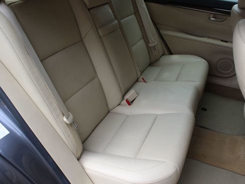 Used 2015 Lexus ES 350 w/ Luxury Package FWD image 29