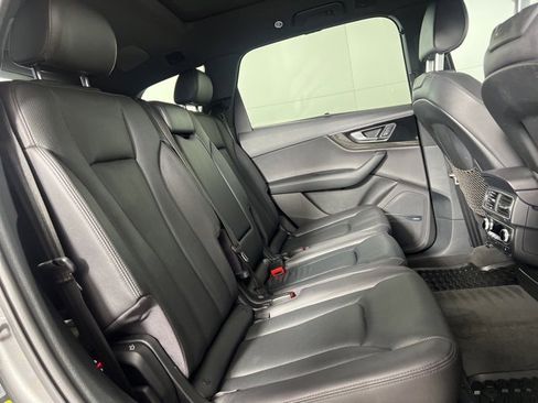 Used 2017 Audi Q7 3.0T Prestige image 16