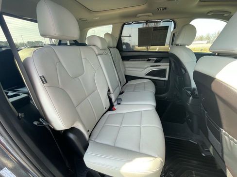 Used 2025 Kia Telluride SX image 28