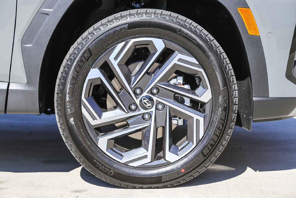 New 2026 Hyundai Tucson Limited AWD/4WD image 10