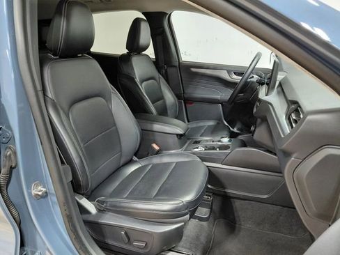 Used 2025 Ford Escape Platinum AWD/4WD image 23
