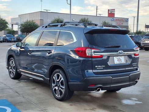 Used 2023 Subaru Ascent Limited w/ Technology Package AWD/4WD image 2