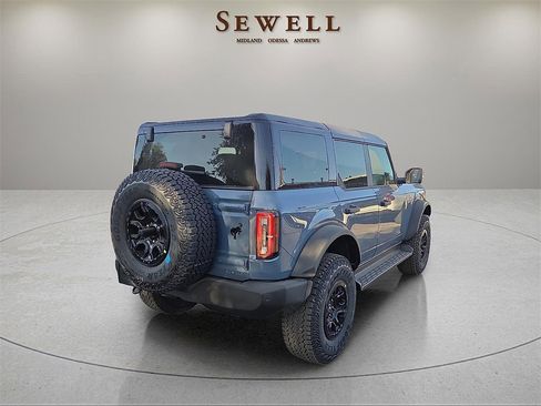 New 2025 Ford Bronco Outer Banks w/ Sasquatch Package image 4