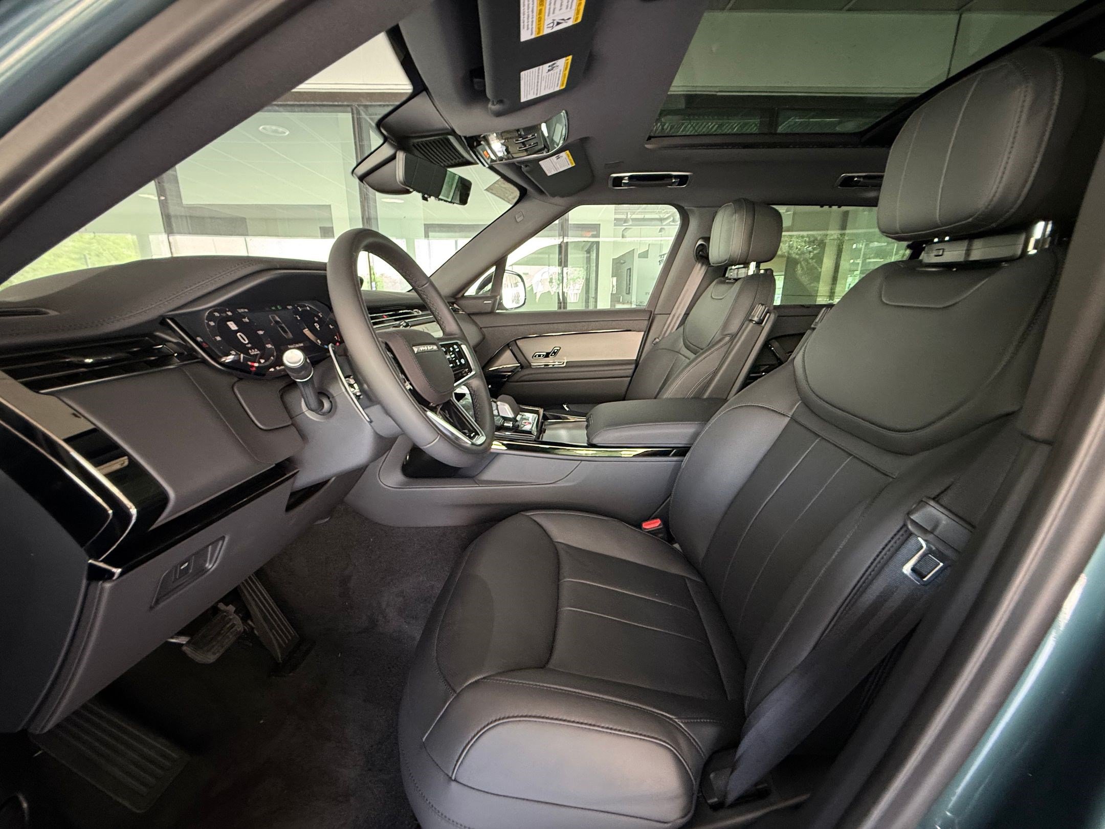 New 2026 Land Rover Range Rover Sport SE AWD/4WD image 5