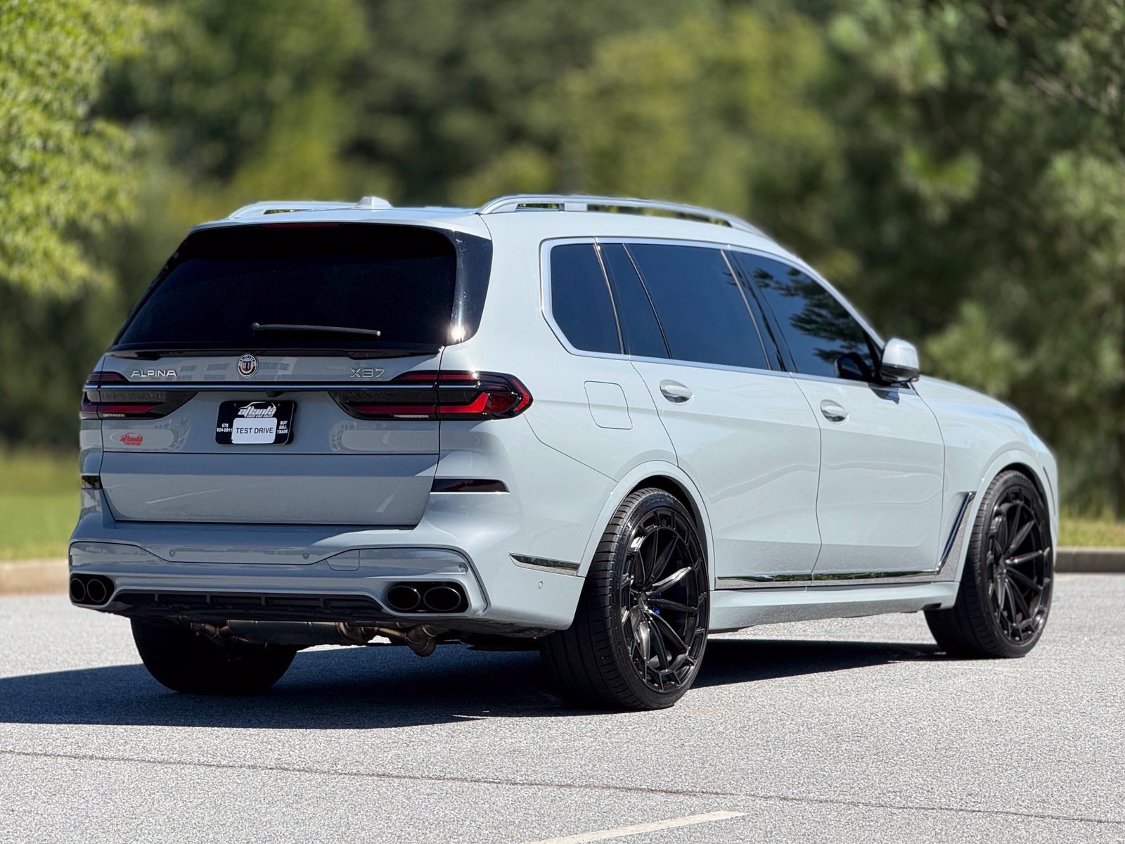 Used 2024 BMW ALPINA XB7 AWD/4WD image 11