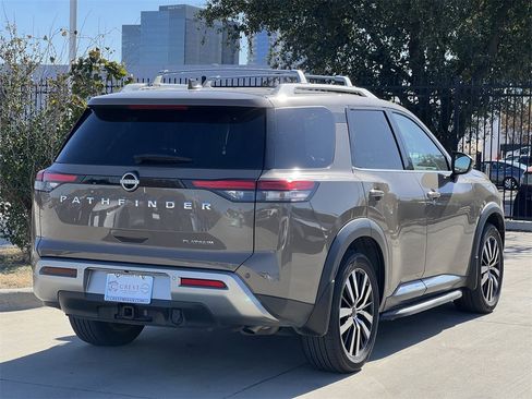 Certified 2024 Nissan Pathfinder Platinum image 4