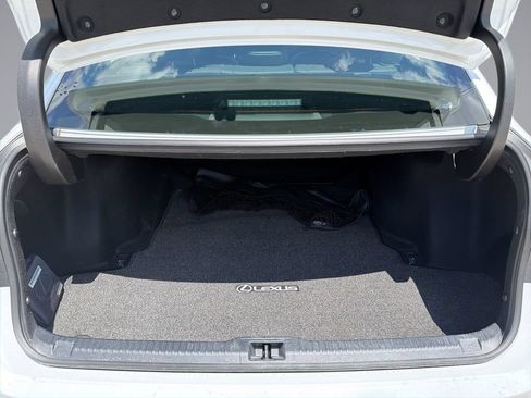 Used 2025 Lexus IS 350 F Sport RWD image 13
