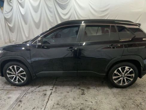 Used 2024 Toyota Corolla Cross XLE w/ Convenience Package AWD/4WD image 5