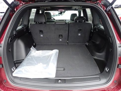 New 2025 Jeep Grand Cherokee Limited w/ MOPAR Finishing Package image 6