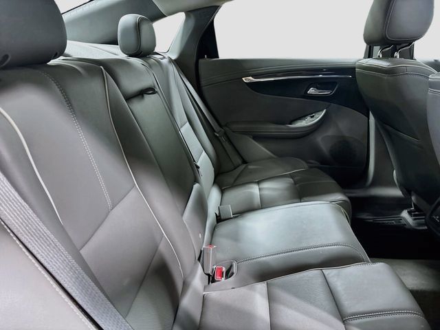 Used 2015 Chevrolet Impala LTZ FWD image 16
