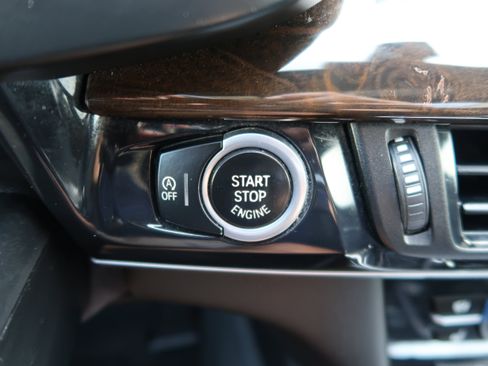 Used 2018 BMW X5 sDrive35i RWD image 17