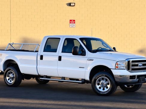 Used 2006 Ford F350 XLT AWD/4WD image 2