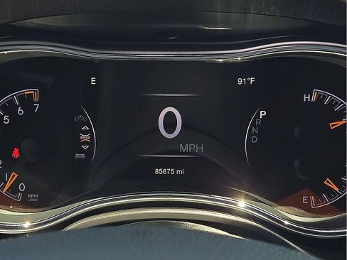 Used 2018 Jeep Grand Cherokee Trailhawk AWD/4WD image 18