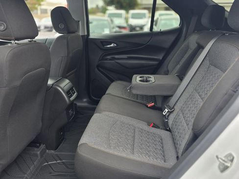Used 2023 Chevrolet Equinox LT AWD/4WD image 17