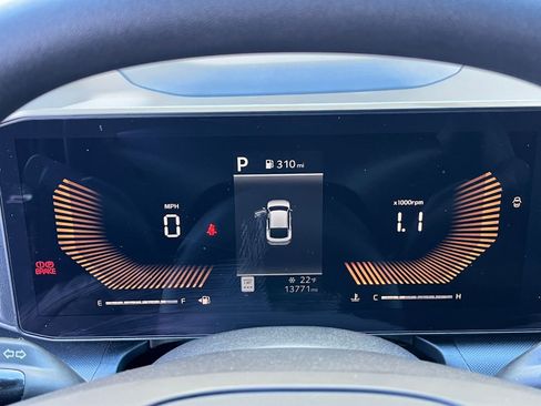 Used 2025 Kia K4 LXS image 39