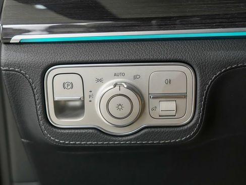Used 2023 Mercedes-Benz GLE 53 AMG 4MATIC image 23