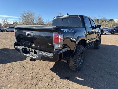 Used 2020 Toyota Tacoma TRD Sport w/ Technology Package image 6