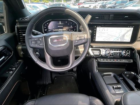 Used 2026 GMC Sierra 2500 AT4 AWD/4WD image 5
