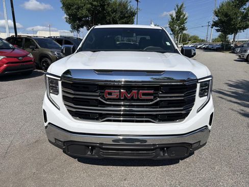Used 2024 GMC Sierra 1500 SLT w/ X31 Off-Road Package AWD/4WD image 2