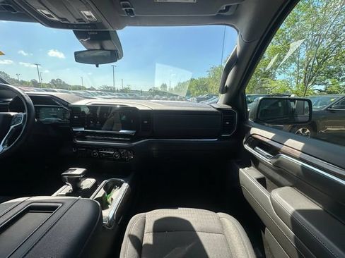 Used 2022 Chevrolet Silverado 1500 RST AWD/4WD image 27
