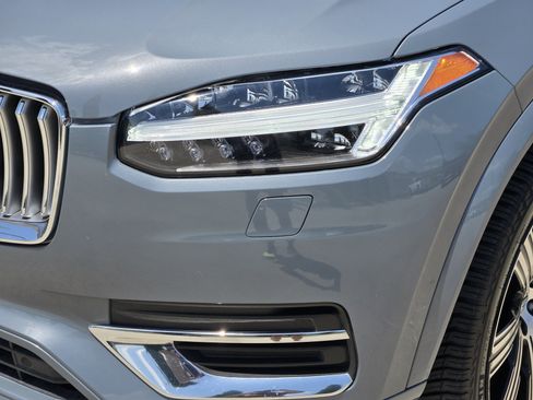 Used 2022 Volvo XC90 T8 Inscription AWD/4WD image 11