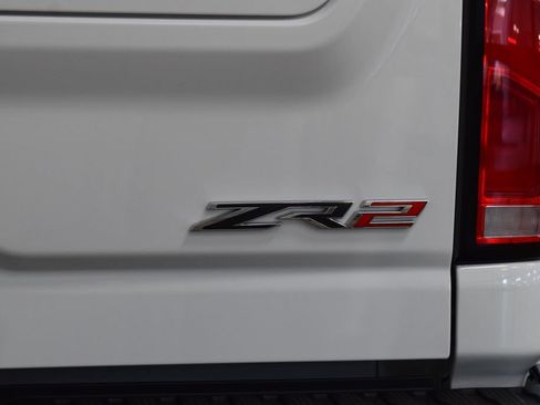 Used 2026 Chevrolet Silverado 2500 ZR2 AWD/4WD image 24