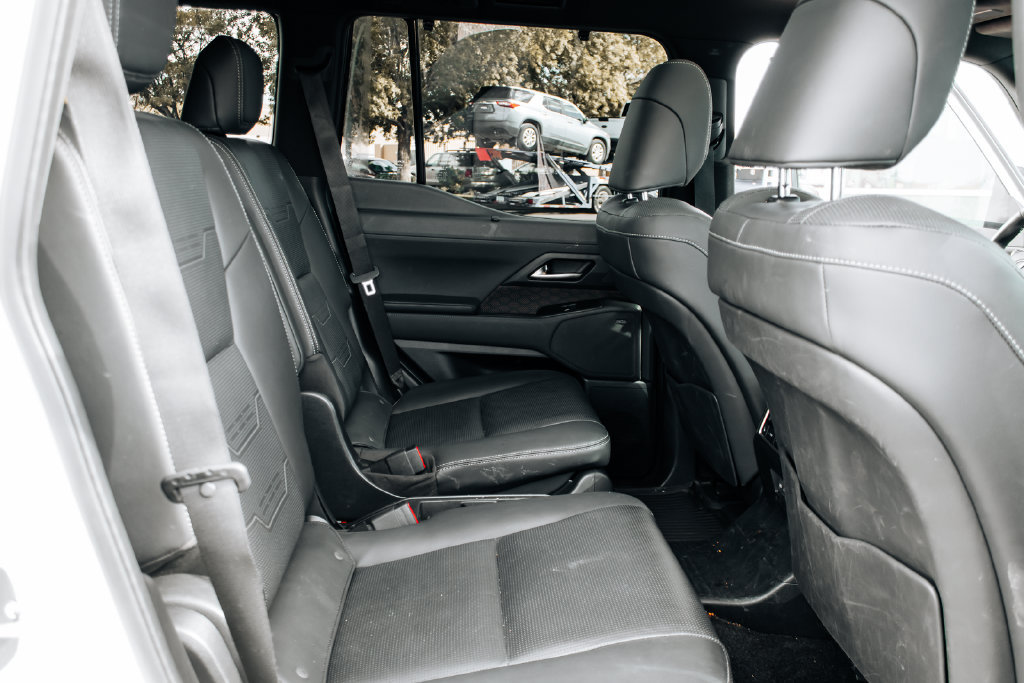Used 2024 Lexus GX 550 w/ Accessory Package (Z1) AWD/4WD image 34