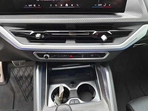 Used 2025 BMW XM AWD/4WD image 42