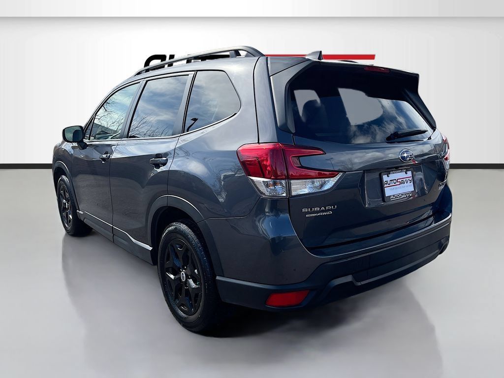 Used 2024 Subaru Forester Premium AWD/4WD image 5