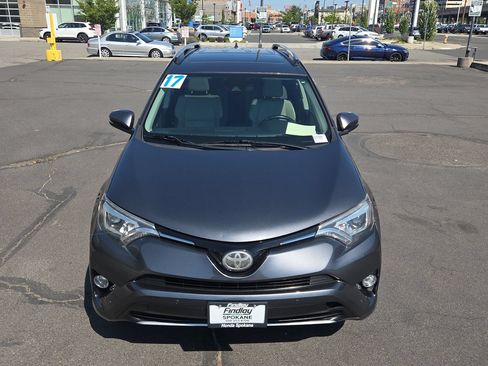 Used 2017 Toyota RAV4 Limited AWD/4WD image 9