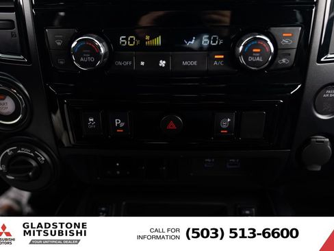 Used 2023 Nissan Titan SV w/ SV Convenience Package AWD/4WD image 18