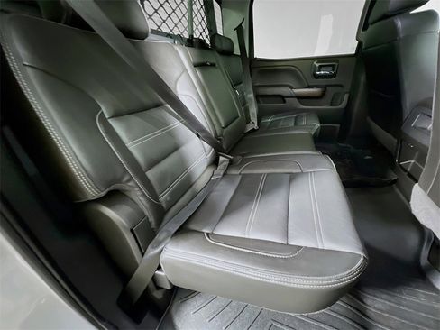 Used 2018 GMC Sierra 3500 Denali w/ Duramax Plus Package image 23