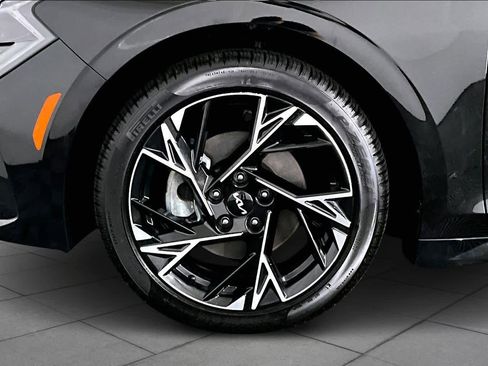 Used 2025 Kia K5 GT-Line w/ GT-Line Premium Package image 11