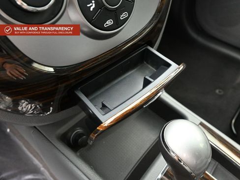 Used 2012 Hyundai Santa Fe SE image 32