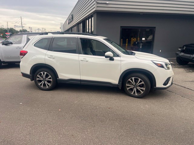 Used 2022 Subaru Forester Limited w/ Popular Package #3 AWD/4WD image 2
