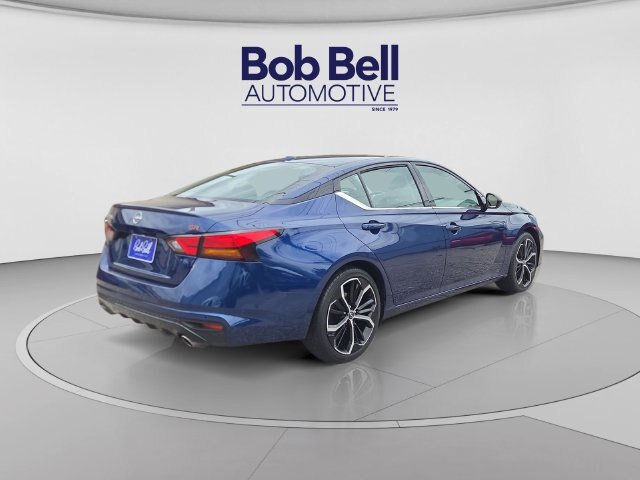 Used 2024 Nissan Altima 2.5 SR w/ SR Premium Package FWD image 5