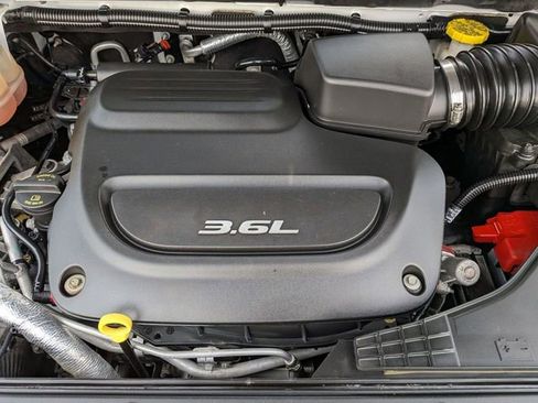 Certified 2018 Chrysler Pacifica Touring-L Plus image 31