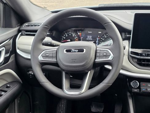 New 2026 Jeep Compass Limited image 15