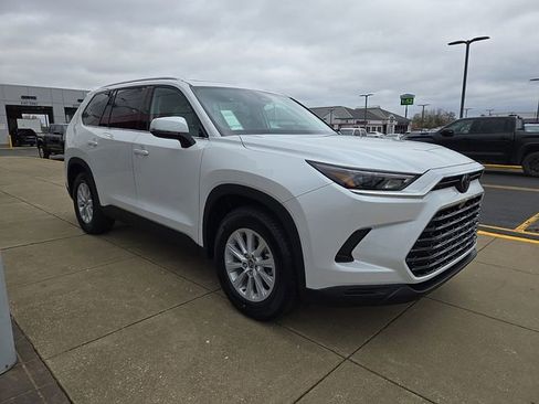 New 2026 Toyota Grand Highlander XLE image 1