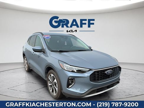 Used 2023 Ford Escape Platinum AWD/4WD image 14