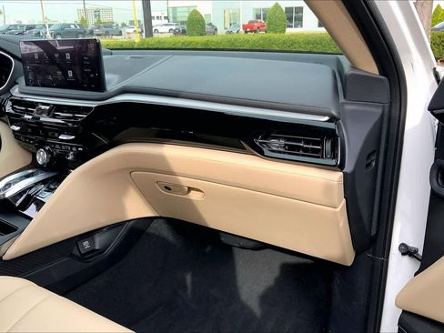 Certified 2025 Acura MDX SH-AWD image 17