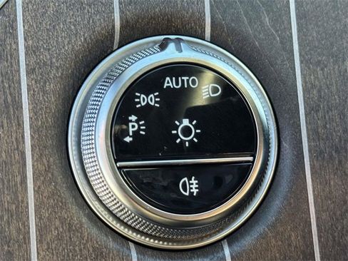 Certified 2025 Mercedes-Benz E 450 4MATIC All-Terrain Wagon image 20