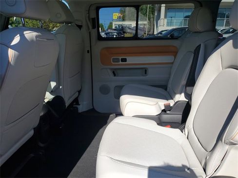 New 2025 Volkswagen ID. Buzz Pro S Plus image 11